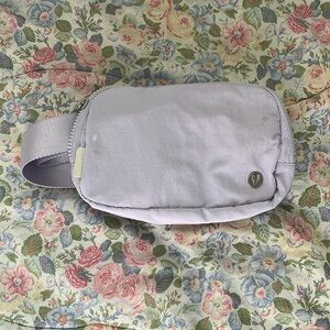 Lululemon Everywhere Belt Bag 1L